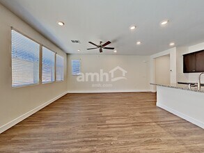 8109 Inhibition Ct in Las Vegas, NV - Building Photo - Building Photo