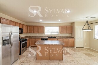 41979 W Hillman Dr in Maricopa, AZ - Building Photo - Building Photo