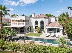 1407 E Coral Cove Dr in Gilbert, AZ - Building Photo - Building Photo