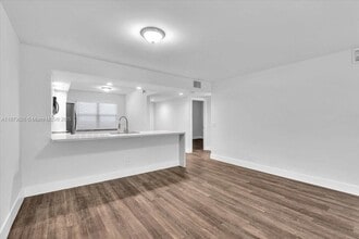 1201 SW 128th Terrace in Pembroke Pines, FL - Building Photo - Building Photo