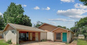 5808 Emerald Forest Dr in Austin, TX - Building Photo