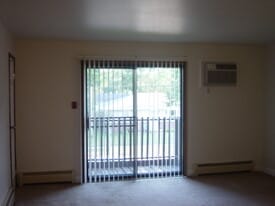 1518 E Longview Dr, Unit 1518 E Longview Dr. in Appleton, WI - Building Photo