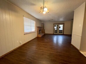 5510 12th St in Lubbock, TX - Foto de edificio - Building Photo
