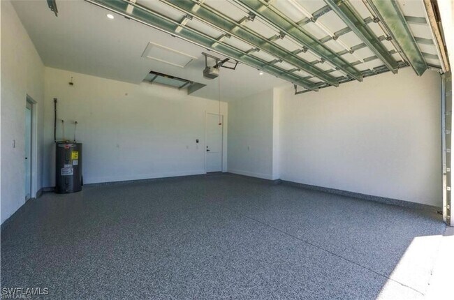 property at 2000 Curry Ave N