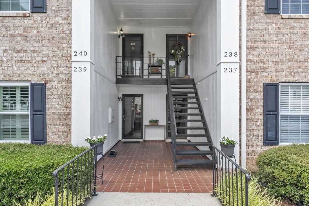 925 Cleveland St in Greenville, SC - Building Photo
