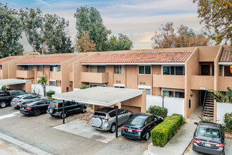 South Coast Villas in Santa Ana, CA - Building Photo - Primary Photo