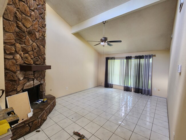 443 Capehill Dr