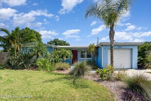 2255 Fatzler Rd in Melbourne, FL - Building Photo