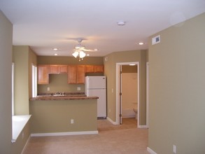 2834 Harrison St in Kansas City, MO - Foto de edificio - Interior Photo