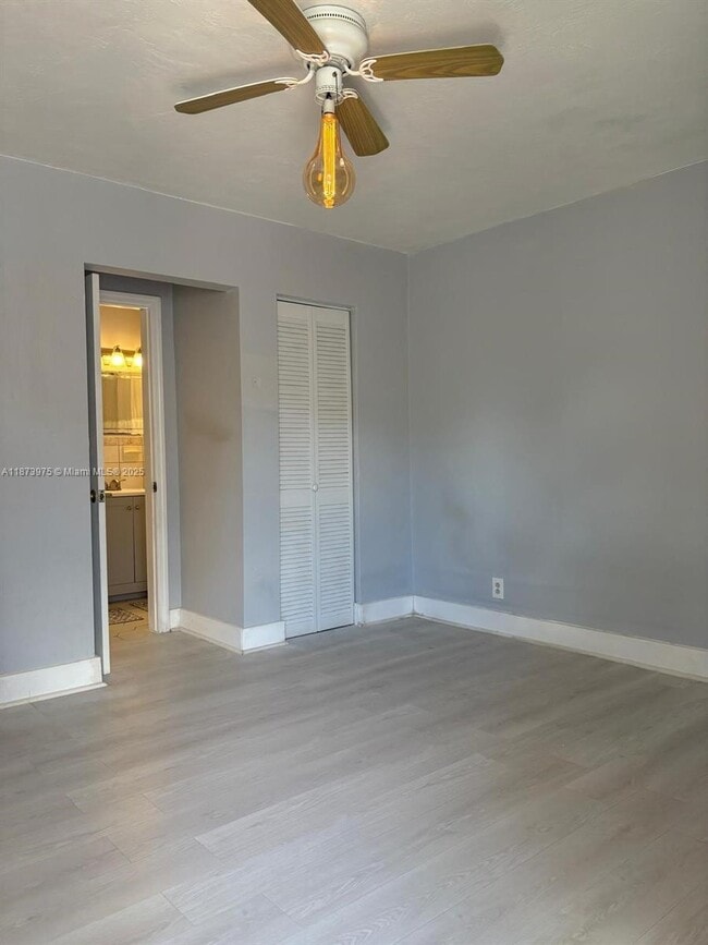 1101 NE 5th St in Hallandale Beach, FL - Building Photo - Building Photo