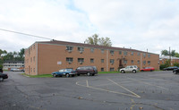 Riverview Plaza in Columbus, OH - Foto de edificio - Building Photo