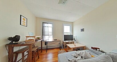 38 Jefferson St, Unit 1 in Cambridge, MA - Building Photo - Building Photo