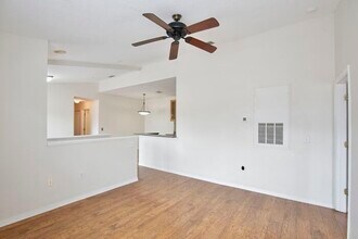 825 Grand Regency Pointe in Altamonte Springs, FL - Building Photo - Building Photo