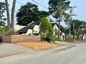 671 Taylor St in Monterey, CA - Building Photo - Building Photo