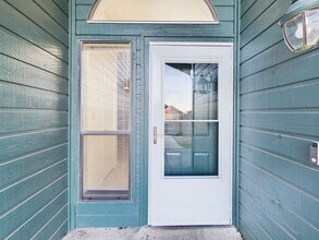 3904 SW Parkridge Blvd in Lawton, OK - Building Photo - Building Photo