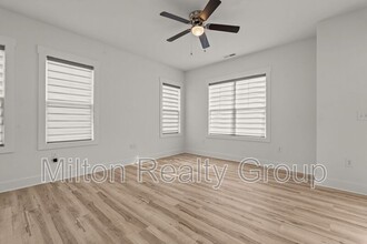 405 E Harnett St in Dunn, NC - Foto de edificio - Building Photo