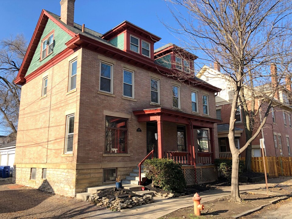 1297 Pennsylvania Ave-Unit -1297 in Columbus, OH - Building Photo