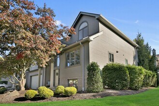 714 Holly Ct in Norwood, NJ - Building Photo - Building Photo