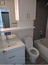 150 Fairview Mall Dr in Toronto, ON - Building Photo - Building Photo