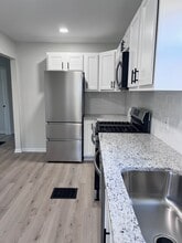 170 Rosslyn Ave in Columbus, OH - Foto de edificio - Building Photo
