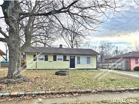 5 Helena Ct in Indianapolis, IN - Building Photo