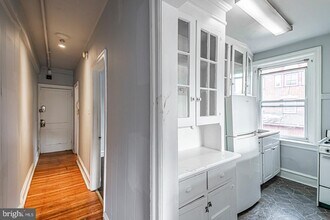 2115 N 63rd St-Unit -UNIT 3B in Philadelphia, PA - Building Photo - Building Photo