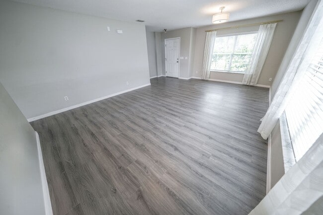 1942 Knollcrest Dr in Clermont, FL - Building Photo - Building Photo