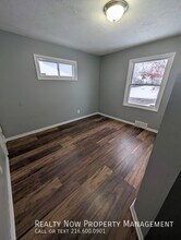 15709 Northwood Ave in Maple Heights, OH - Building Photo - Building Photo