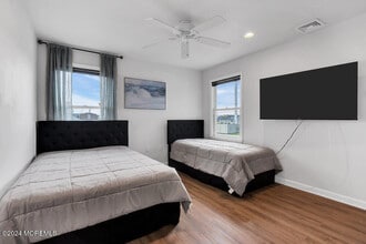 27 Arnold Ave in Point Pleasant Beach, NJ - Building Photo - Building Photo