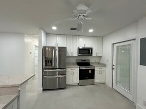 2112 Garfield St, Unit 2112 Garfield Street in Hollywood, FL - Foto de edificio - Building Photo