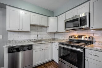 4115 Warwick Blvd in Kansas City, MO - Building Photo - Building Photo