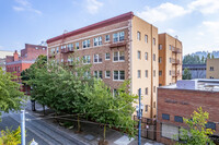 Hamilton Arms Condominium in Portland, OR - Building Photo - Building Photo