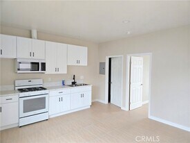 6008 Kansas Ave in Los Angeles, CA - Building Photo