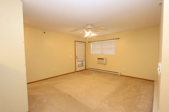 430 Cunat Blvd in Richmond, IL - Building Photo - Building Photo