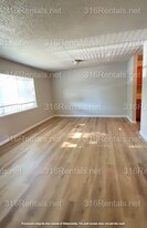 1510 E 17th St N in Wichita, KS - Building Photo