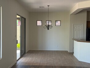 2344 W Clearview Trail in Anthem, AZ - Building Photo - Building Photo