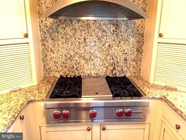 28 Main St in Warrenton, VA - Building Photo - Building Photo