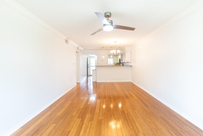 property at 4550 Overlook Dr NE