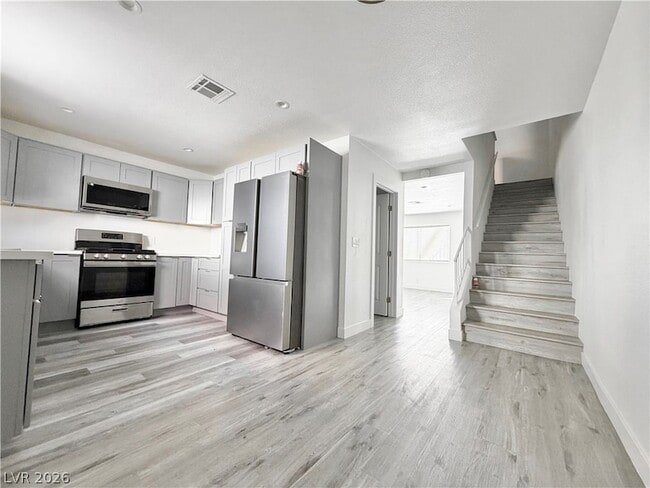 1720 Cordoba Ln, Unit B in Las Vegas, NV - Building Photo - Building Photo