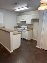 523 Oakwood Ln in Arlington, TX - Building Photo - Building Photo