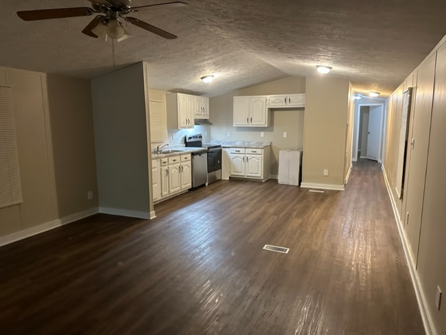 3930 Edwards Place Rd in Hernando, MS - Foto de edificio - Building Photo