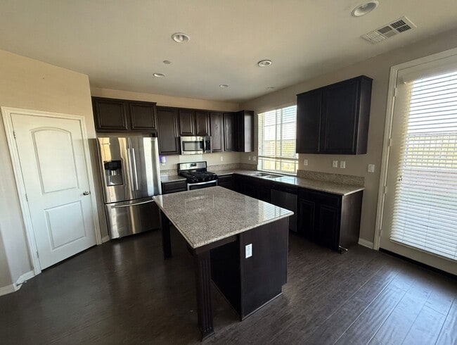 1327 Cathedral Oaks Rd in Chula Vista, CA - Building Photo - Building Photo