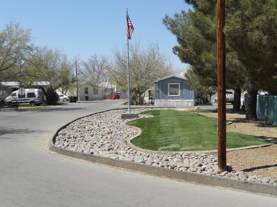 Dove Canyon MHC in Mesilla Park, NM - Foto de edificio