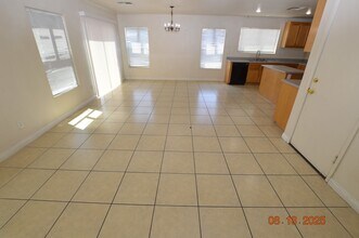 1259 S Sweet Orange St in Las Vegas, NV - Building Photo - Building Photo