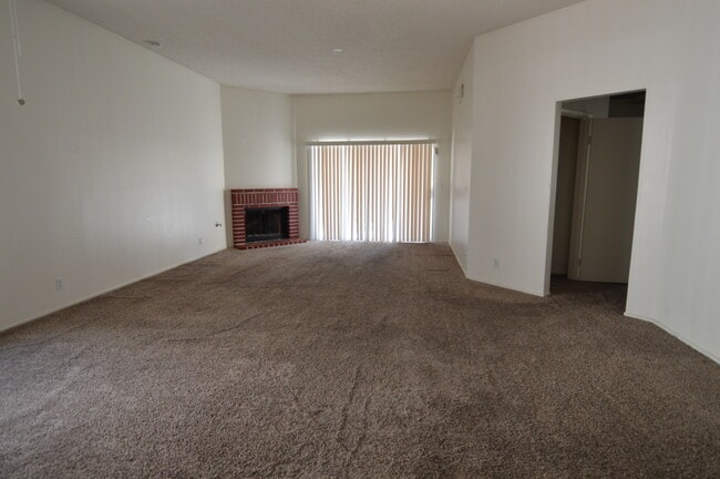 3144 Mediterranean Dr in Las Vegas, NV - Foto de edificio - Building Photo