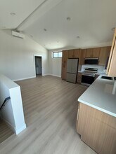 2059 248th St, Unit A in Lomita, CA - Foto de edificio - Building Photo