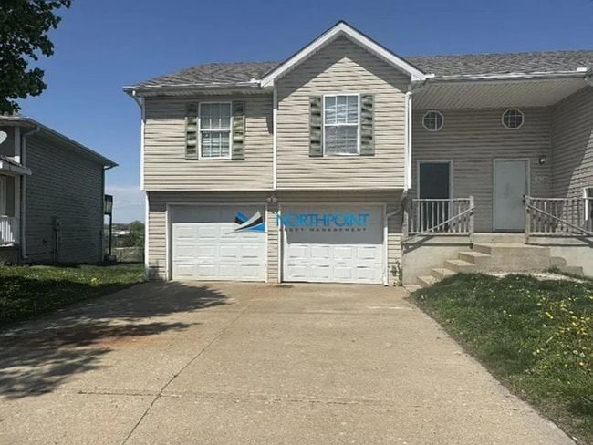 property at 1302 Hollyhock Dr