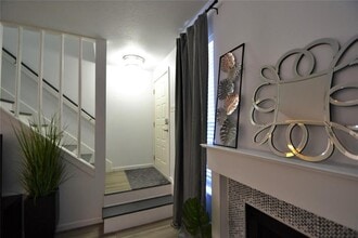 2626 North Blvd in Houston, TX - Building Photo - Building Photo