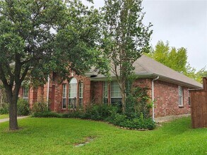 2453 Hunters Run Dr in Plano, TX - Building Photo - Building Photo