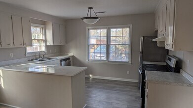 203 Water Oak Dr in Goose Creek, SC - Building Photo - Building Photo